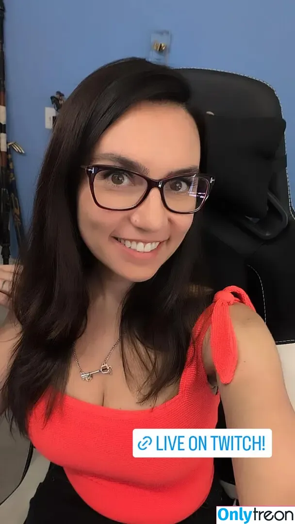 Trisha Hershberger nude photo #1567 (thatgrltrish)