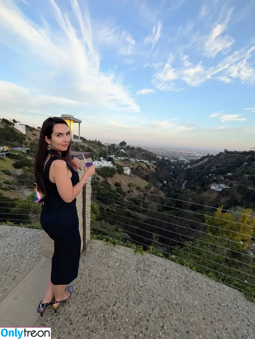 Trisha Hershberger nude photo #1645 (thatgrltrish)