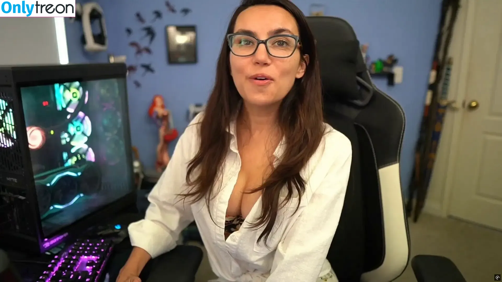 Trisha Hershberger голая photo #1670 (thatgrltrish)