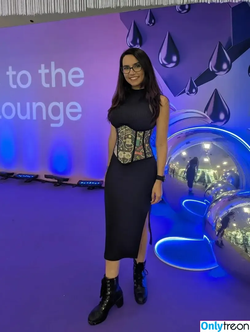 Trisha Hershberger голая photo #1683 (thatgrltrish)