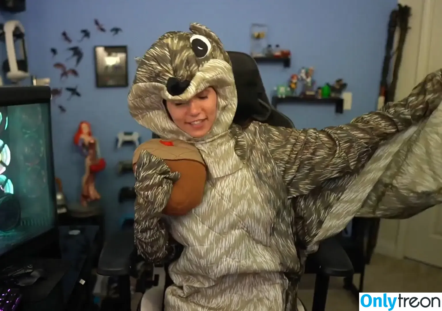 Trisha Hershberger голая photo #1693 (thatgrltrish)