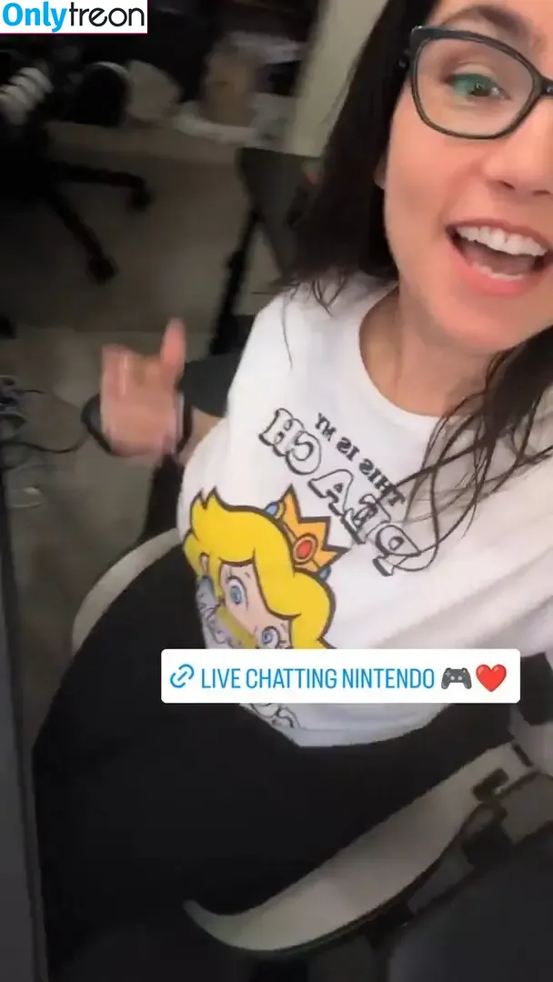 Trisha Hershberger голая photo #1696 (thatgrltrish)