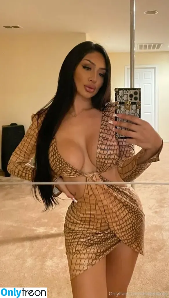 trixiebanks nude photo #0047 (trixiekiwibanks)