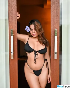 Triyasha Roy / triyasharoy2021 nude photo #0027