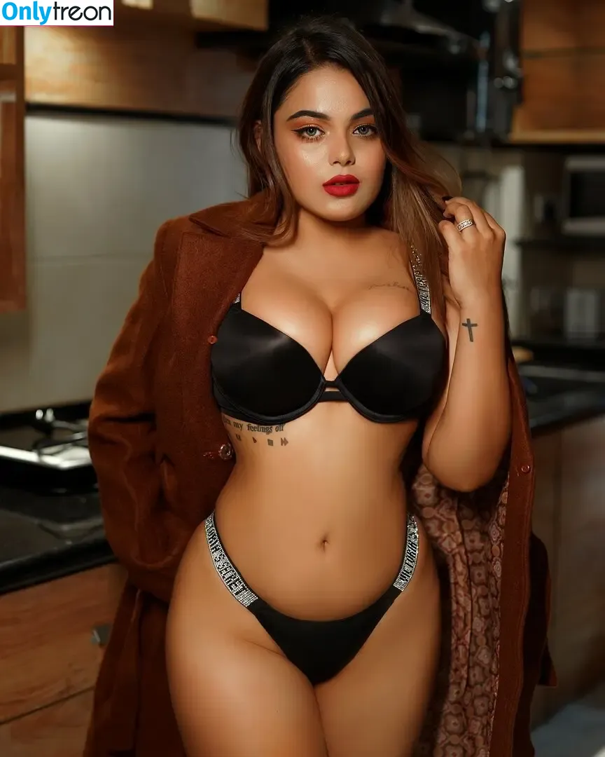 Triyasha Roy nude photo #0014 (triyasharoy2021)