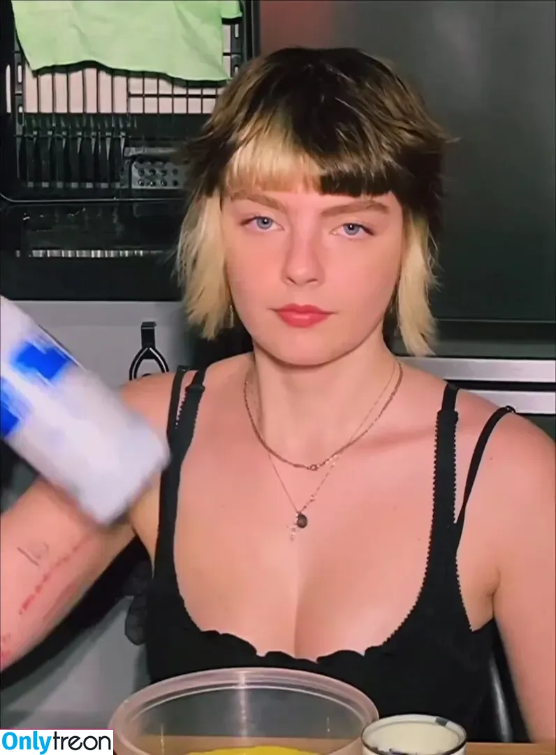 Triz голая photo #0021 (Triz)