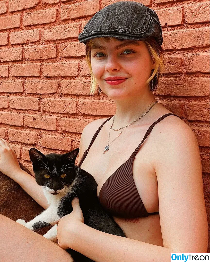 Triz голая photo #0023 (Triz)
