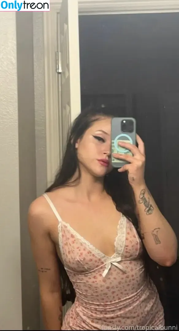 Tropical Bunni nude photo #0019 (Islandddddddddd / tropicalbunni)