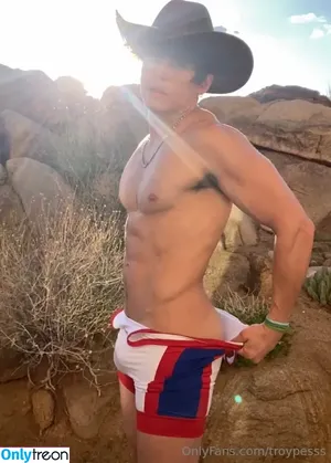 troypesss / troypes nude photo #0016