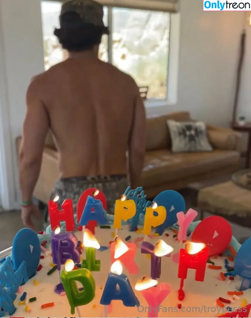 troypesss nude photo #0022 (troypes)
