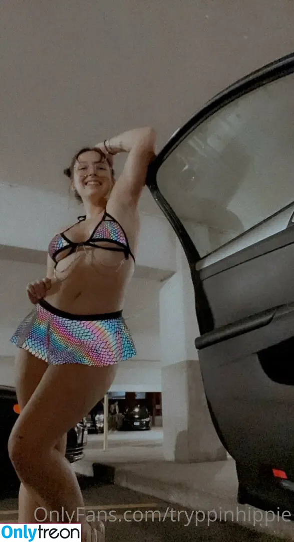 TryppinHippie nude photo #0003 (TryppinHippie)
