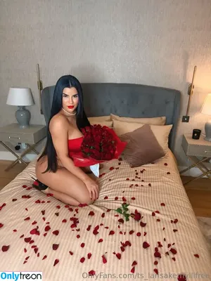 ts_larisakemyllifree / theraspberrytail nude photo #0039