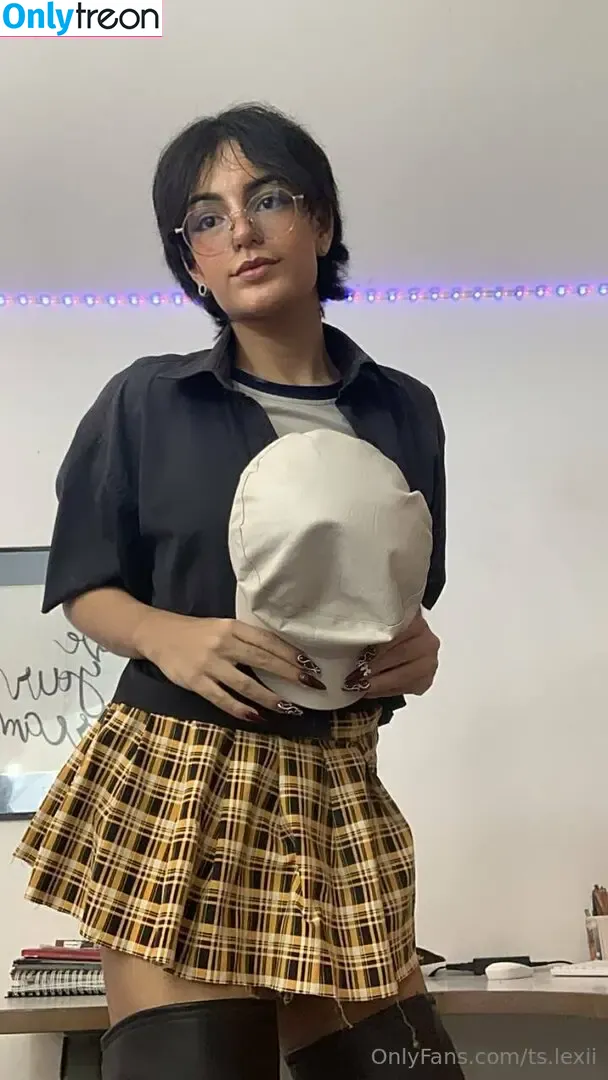 ts.lexii nude photo #0013 (ts.lexii)