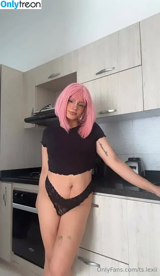 ts.lexii nude photo #0059 (ts.lexii)