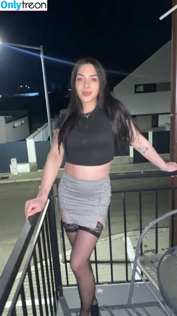 tsalexisx nude photo #0007 (tsalexisss)