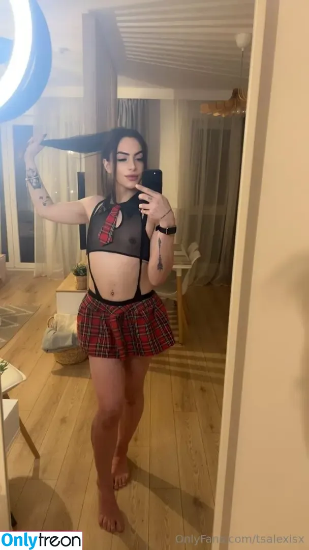 tsalexisx nude photo #0028 (tsalexisss)