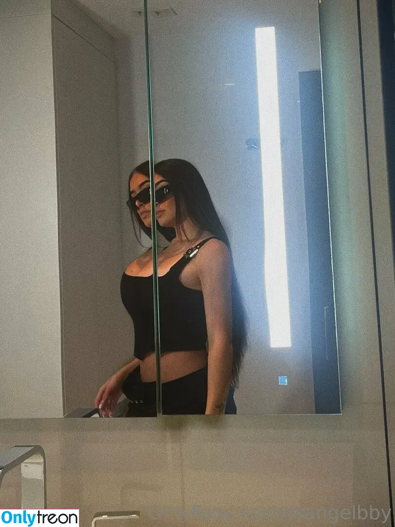 tsangelbby nude photo #0021 (tsangelbby)