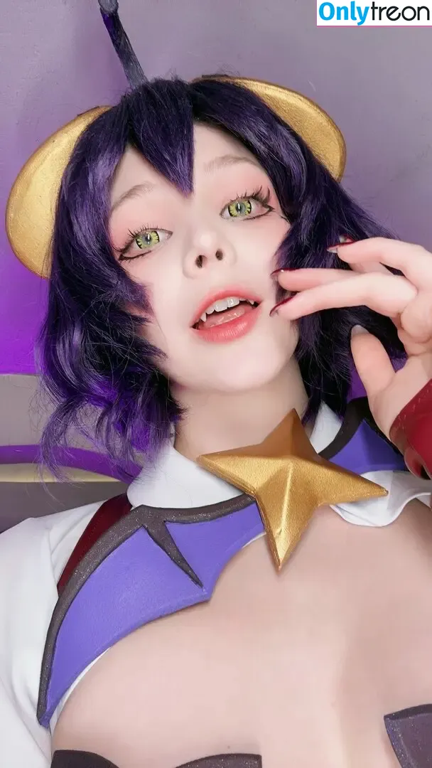 Tsukides голая photo #0386 (Tsuki.des Anything from her? / tsuki.des)