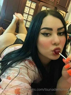 tsunademorena / soyvictoriamatosa nude photo #0217
