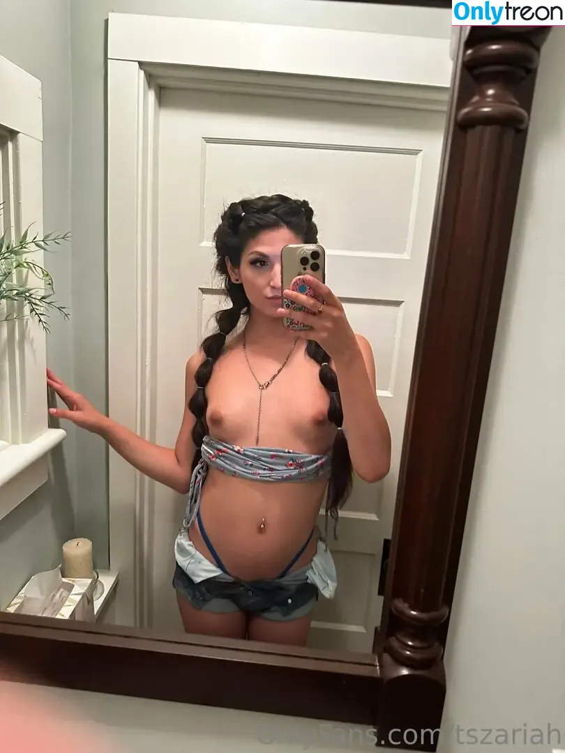 tszariah nude photo #0057 (therealzariahaura)
