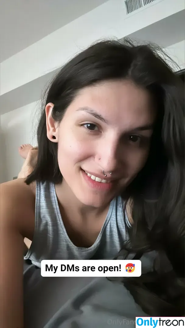 tszariah nude photo #0063 (therealzariahaura)