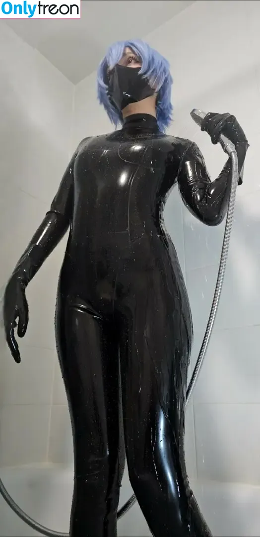 tuchkacos nude photo #0051 (Tuchka / tuchkatheartist)
