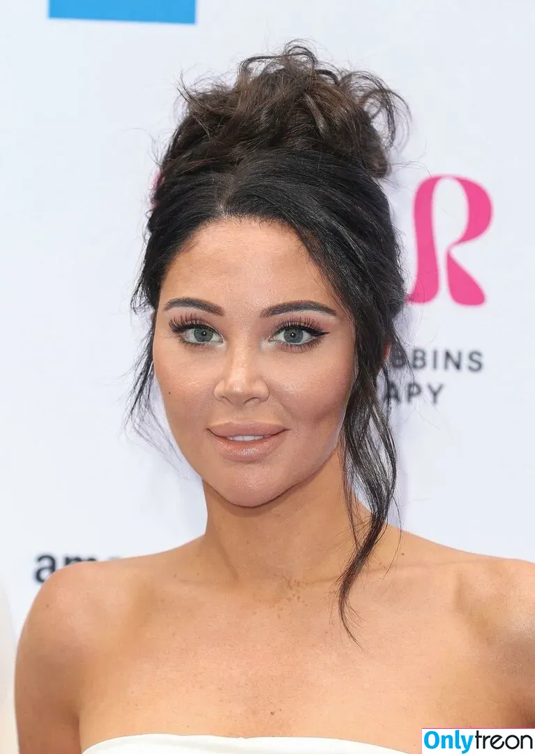 Tulisa Contostavlos голая photo #0102 (tulisasinstagram)