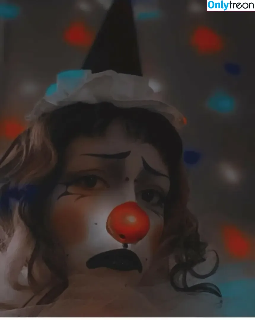 Turnip The Clown nude photo #0002 (turnip.01)