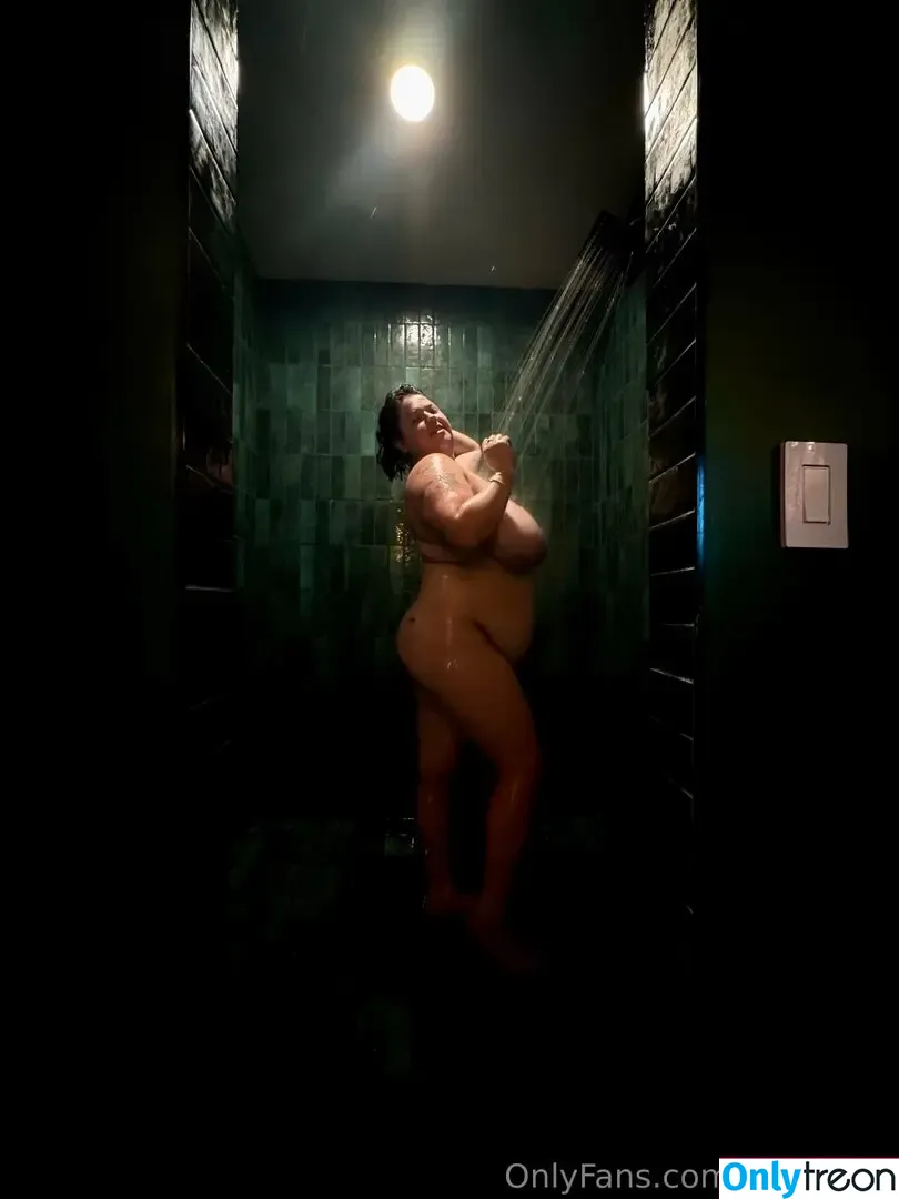 Tushy420 nude photo #0010 (Liat / Shycowluvr)