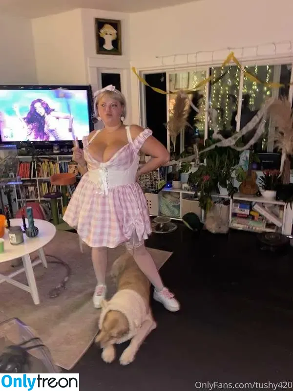 Tushy420 nude photo #0032 (Liat / Shycowluvr)