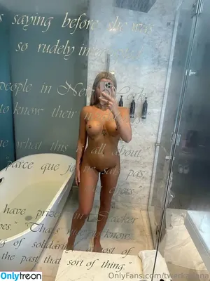 twerkariana / arianarose / twerkwithariana nude photo #0450