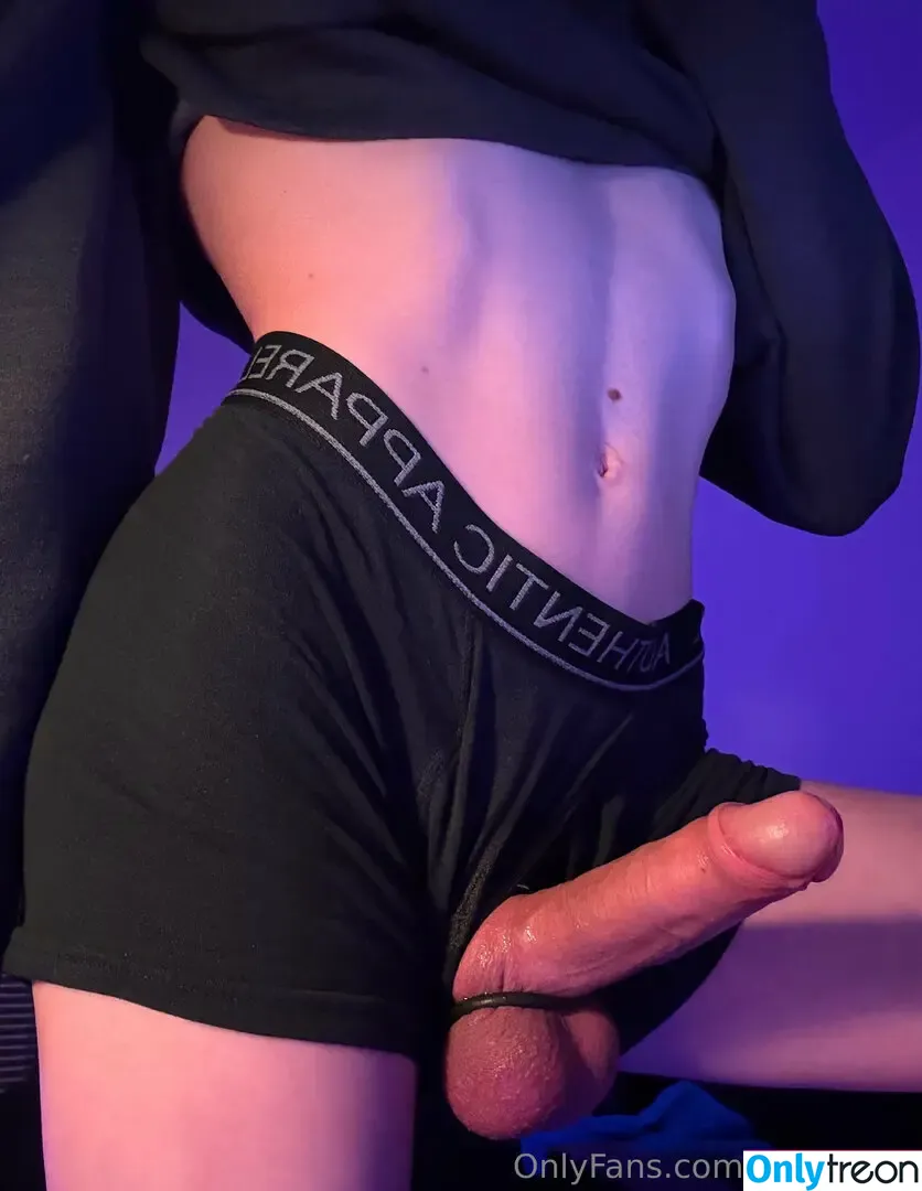 twinkidiot nude photo #0059 (vaporwave.mlm)
