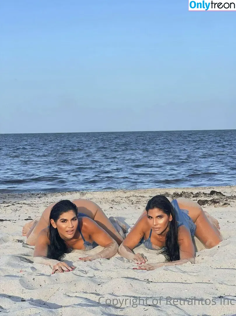 Twins Mailyn & Mailen Fernandez nude photo #0044 (twinsmaimai)