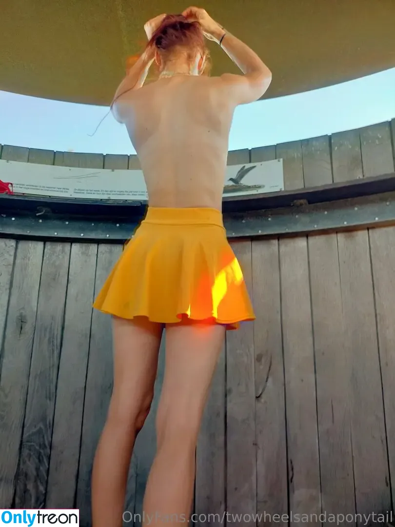 Twowheelsandponytail nude photo #0021 (twowheelsandaponytail)