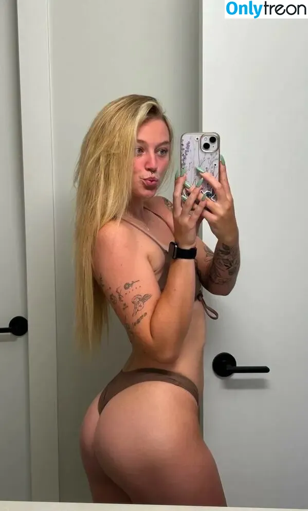 Tyla Fryer nude photo #0020 (DDE / tylafryerr)