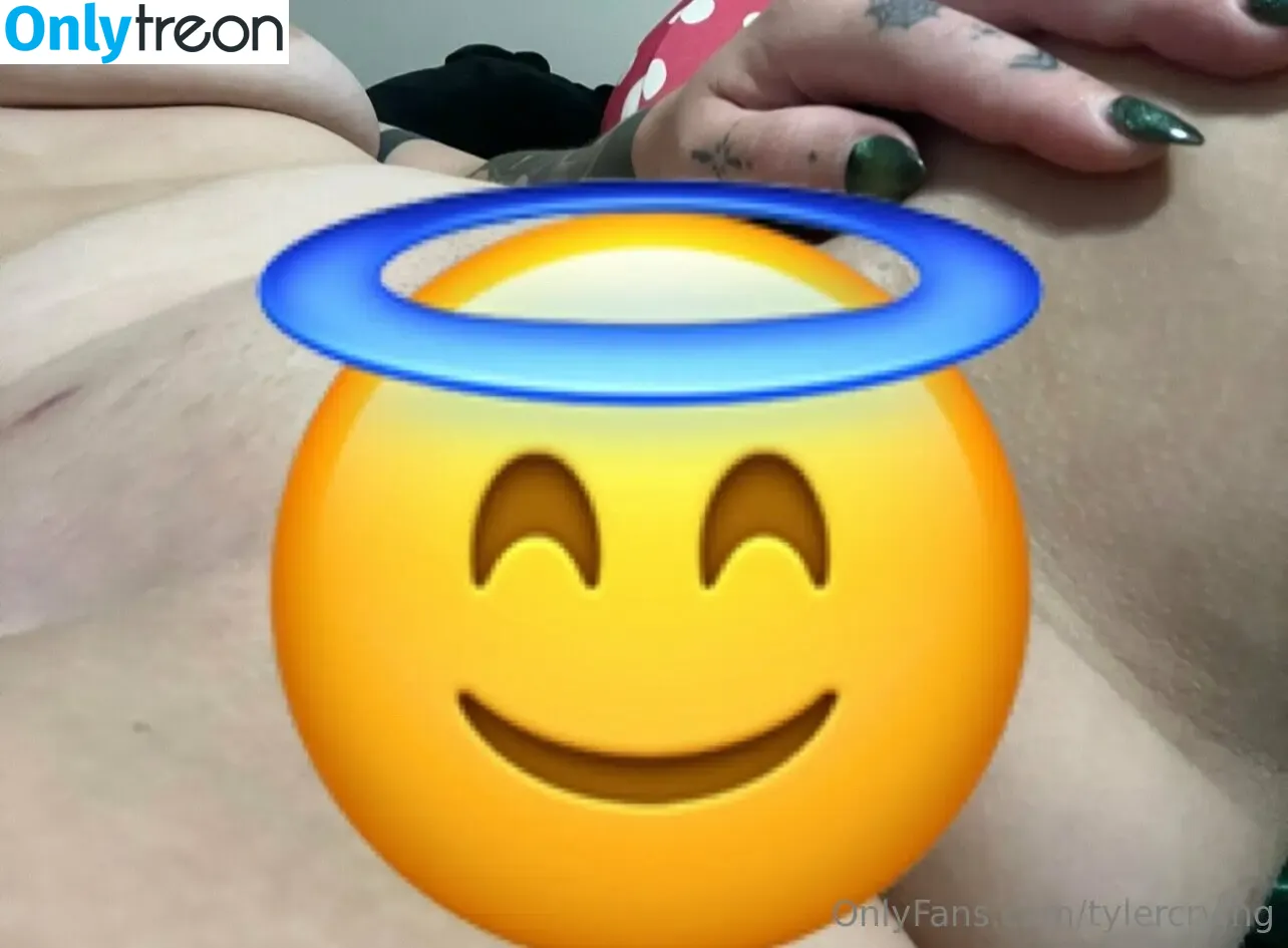 tylercrying nude photo #0022 (lcuchairmas)