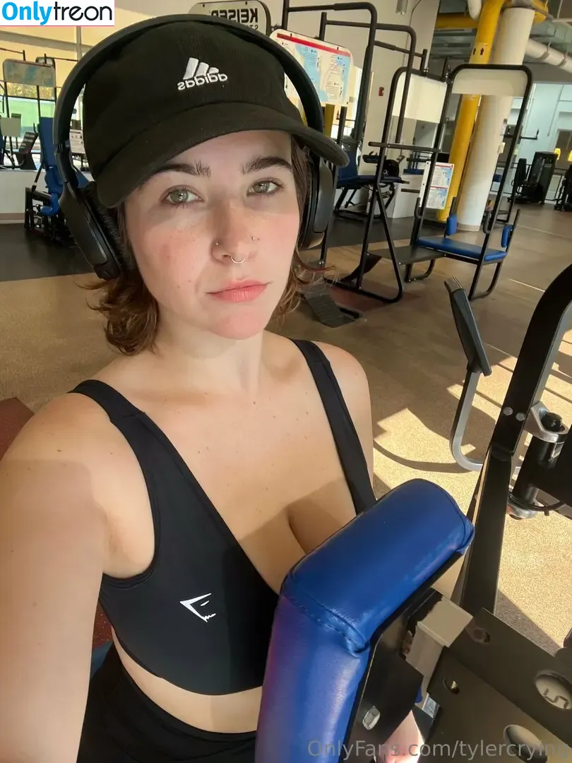 tylercrying nude photo #0024 (lcuchairmas)
