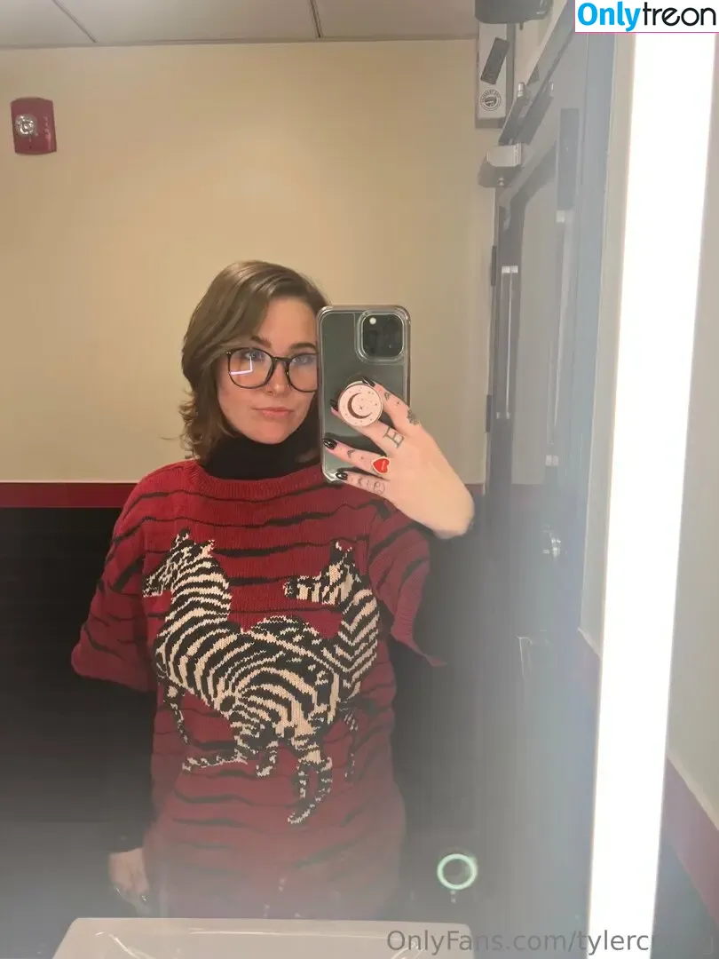 tylercrying nude photo #0029 (lcuchairmas)