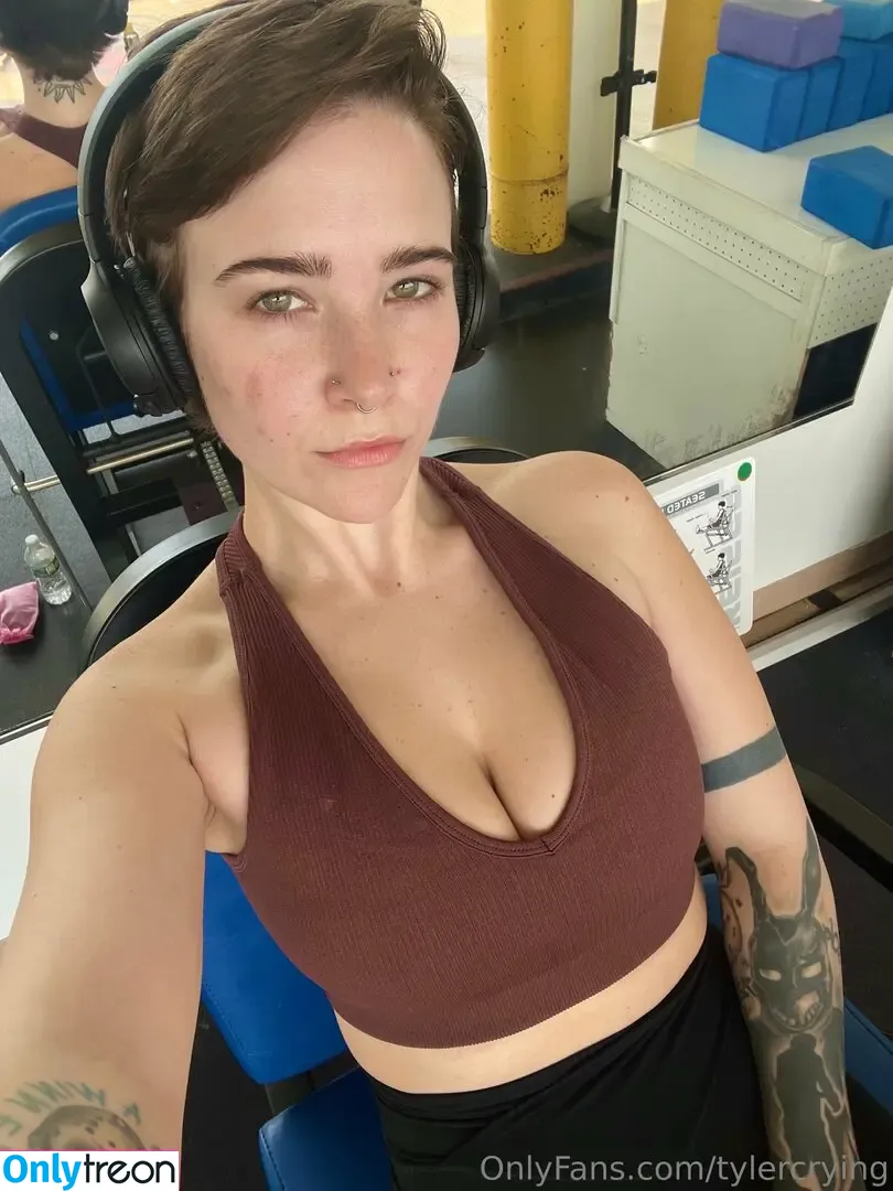 tylercrying nude photo #0045 (lcuchairmas)