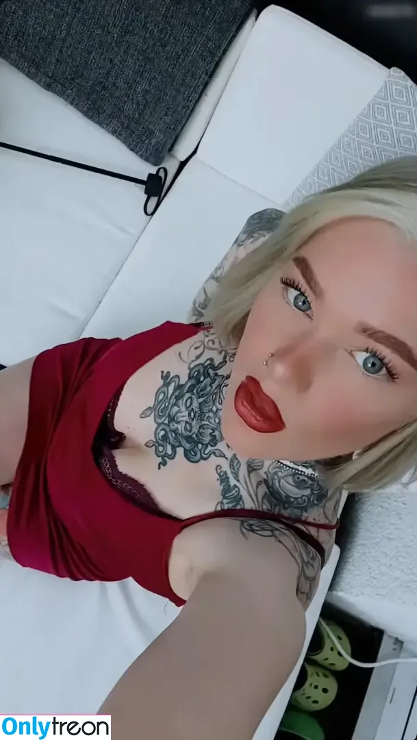 Typischblonnd nude photo #0105 (Typischblonnd)