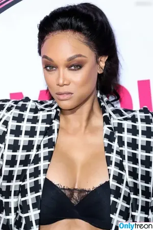 Tyra Banks / tyrabanks nude photo #0301