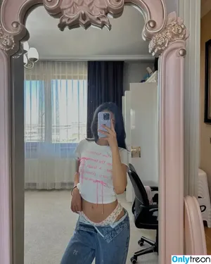  nude photo #0004