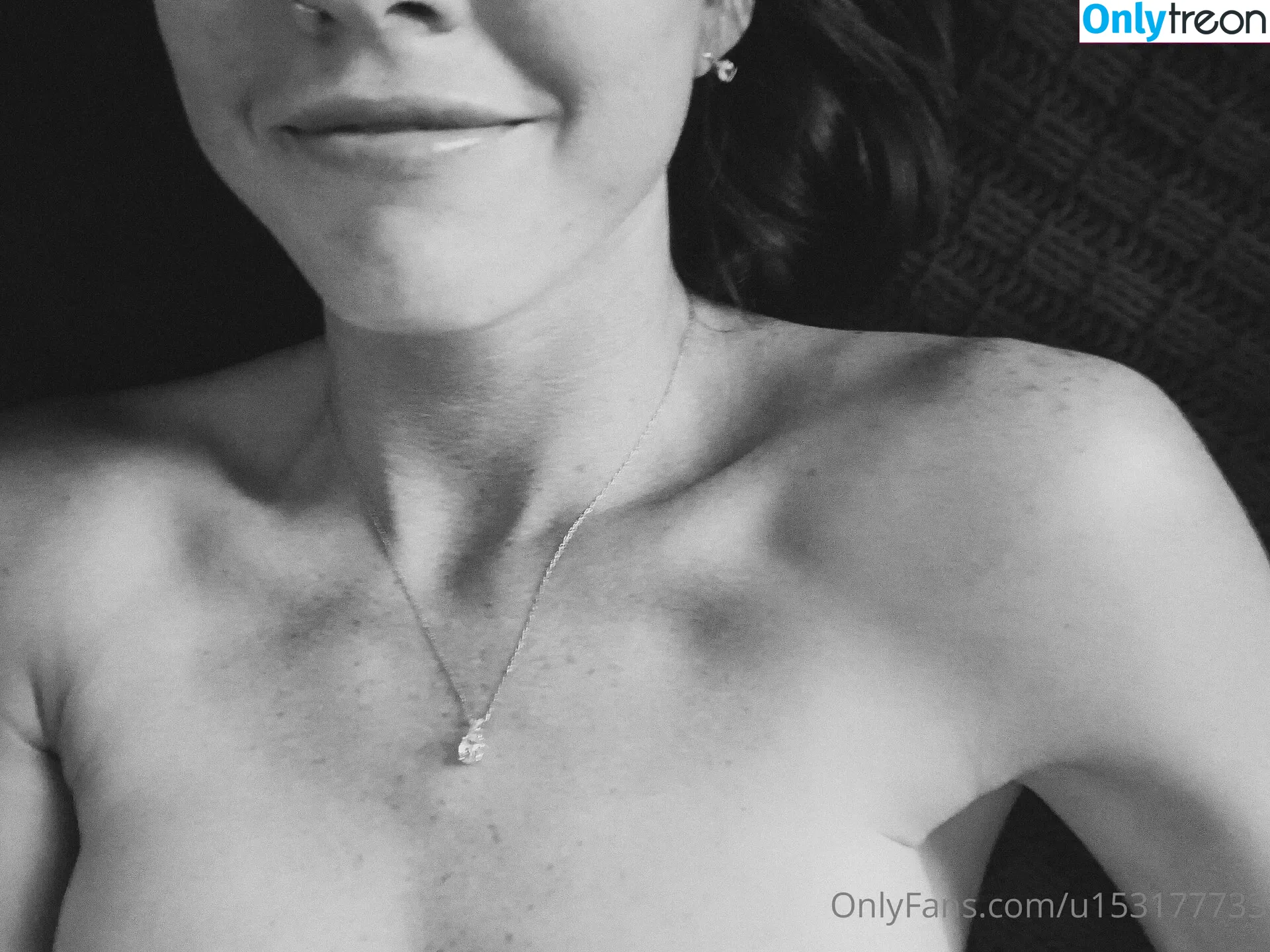 u153177733 голая photo #0001 (azariah_venee)