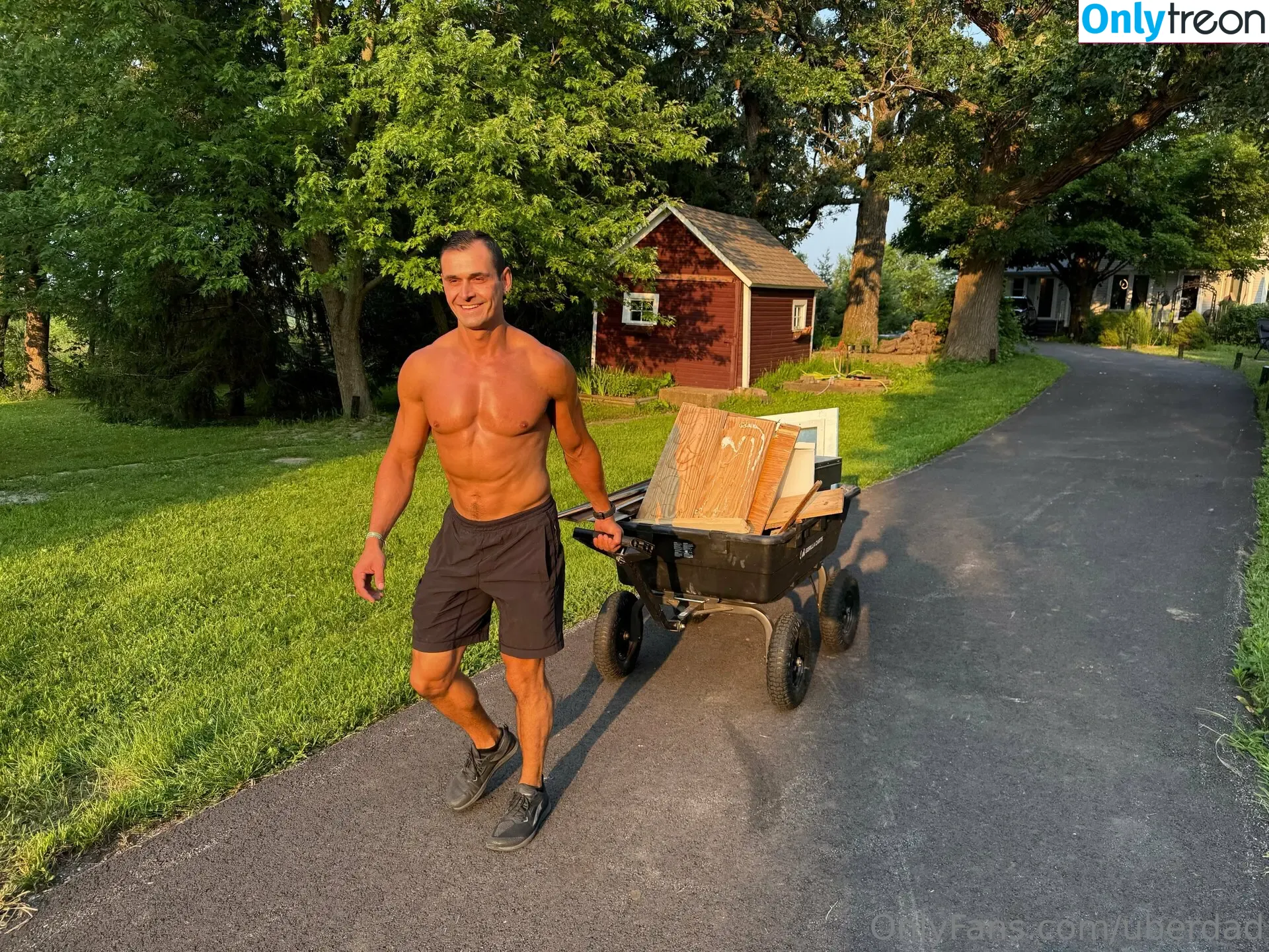 uberdad nude photo #0032 (uberdad)