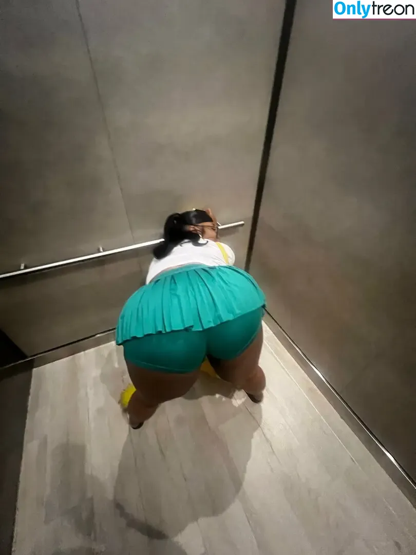 ue34554932gse34ffvasdff nude photo #0048 (instagram)