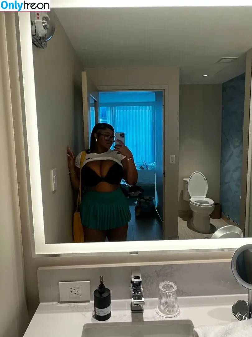 ue34554932gse34ffvasdff nude photo #0050 (instagram)