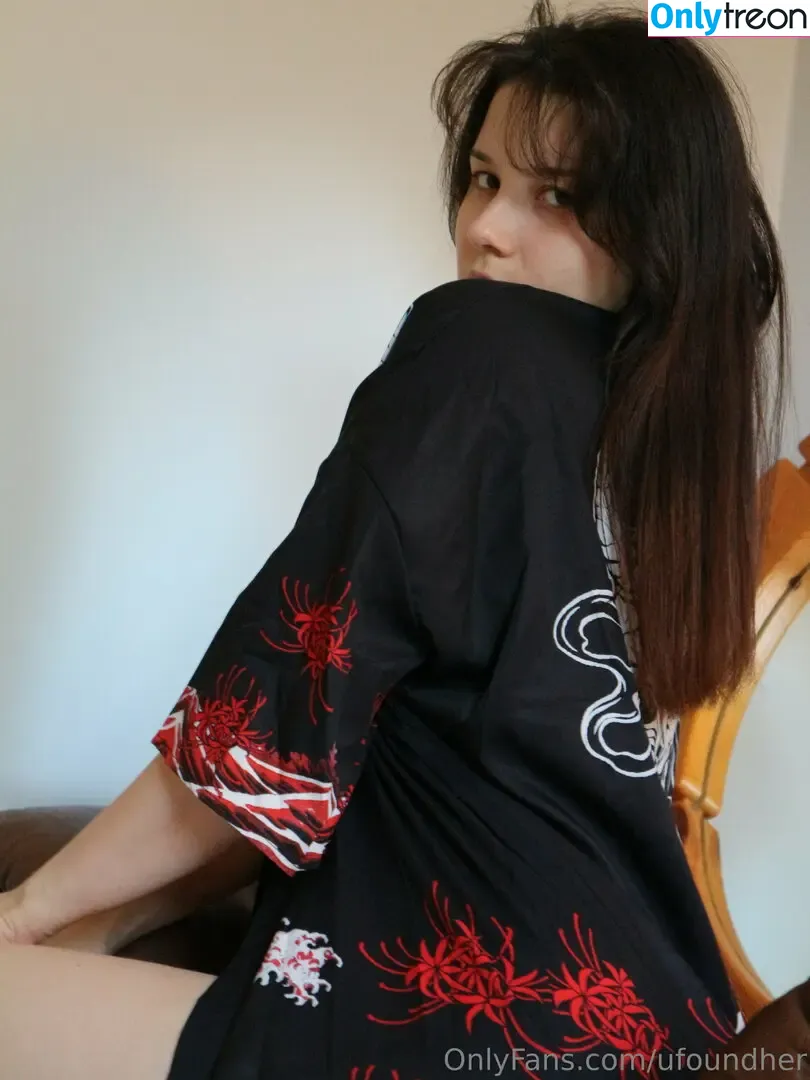 ufoundher голая photo #0034 (kelliedrinksbeer)