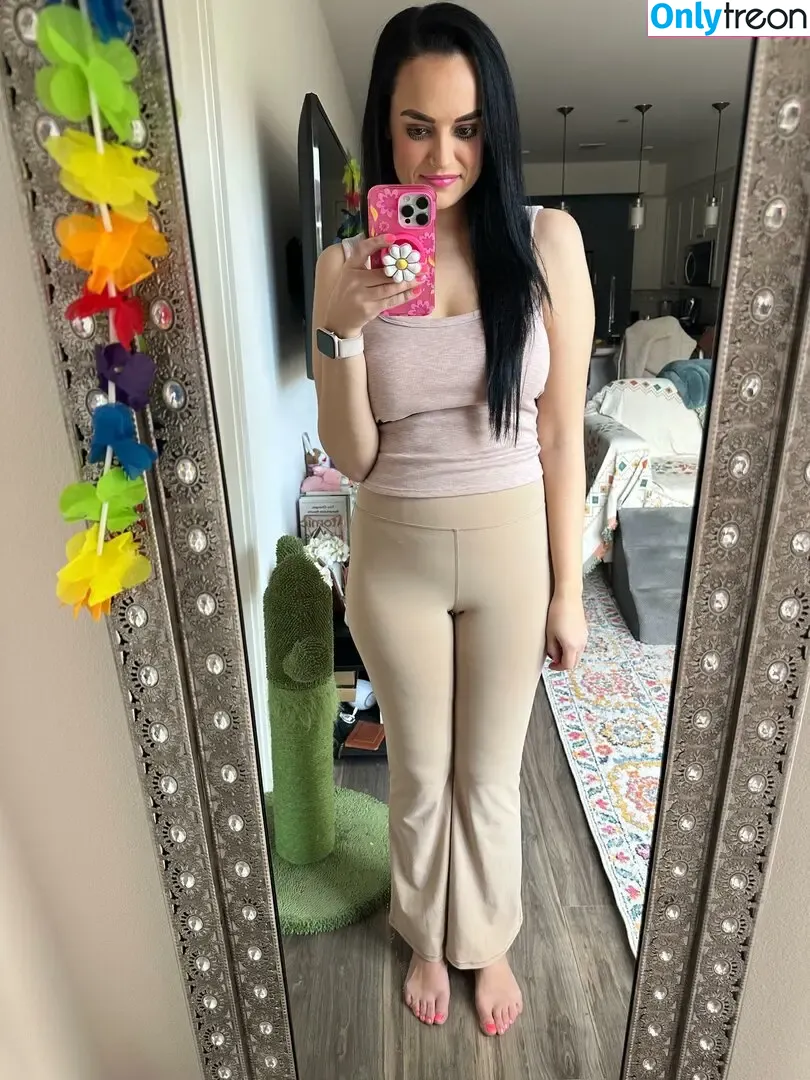 ughughughx3 nude photo #0023 (32ughughh / caaaaityyyy)