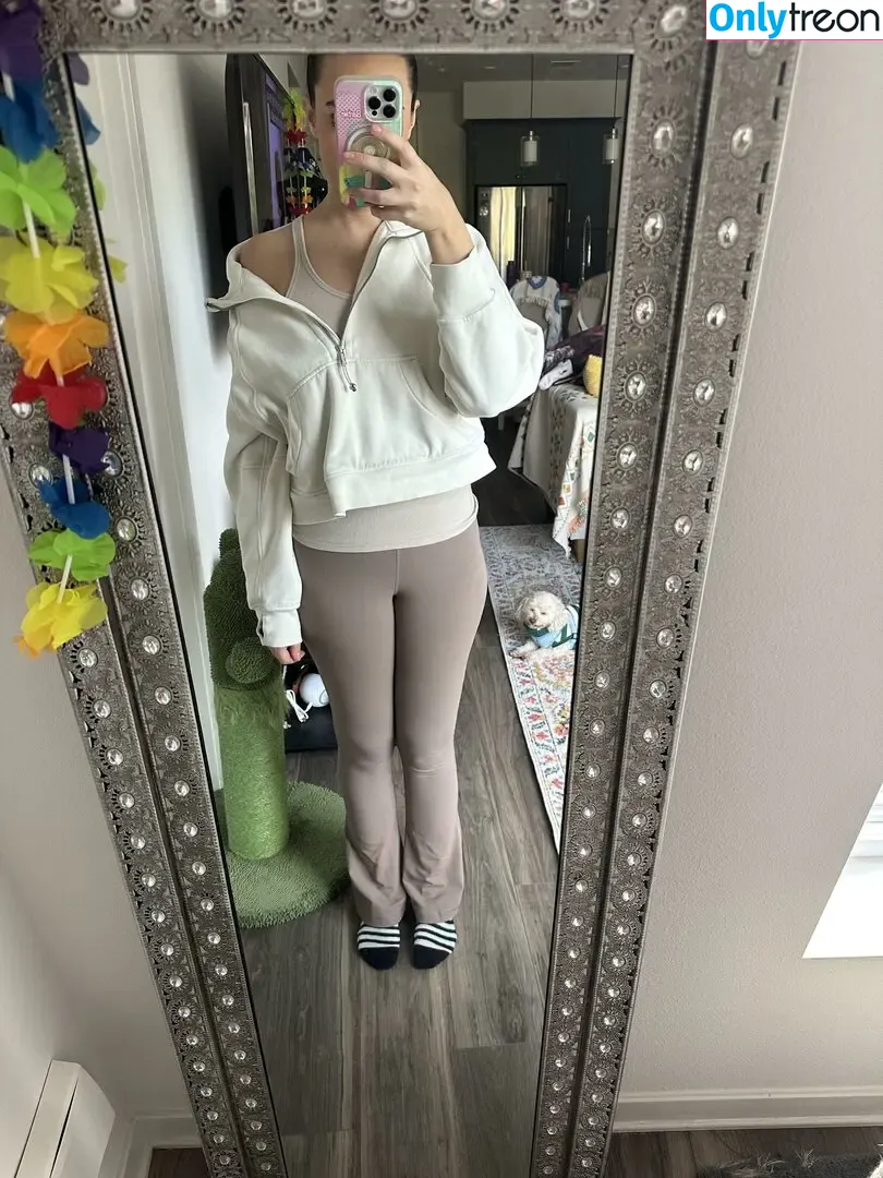 ughughughx3 nude photo #0040 (32ughughh / caaaaityyyy)