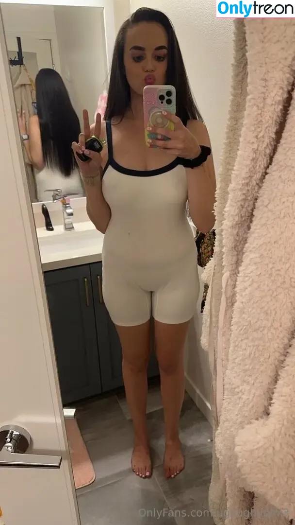 ughughughx3 nude photo #0041 (32ughughh / caaaaityyyy)